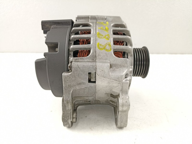 Recambio de alternador para volkswagen polo (9n1) 1.2 12v referencia OEM IAM 03D903025J SG9B057 
