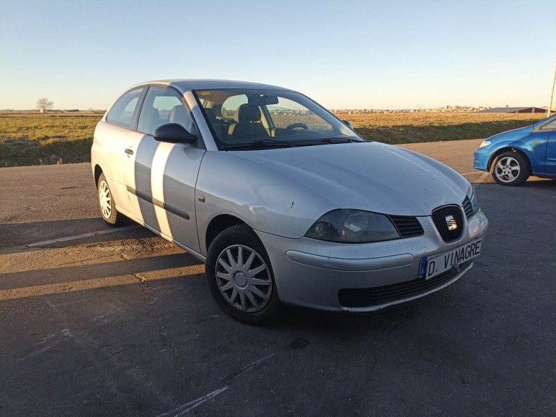 seat ibiza (6l1) del año 2002