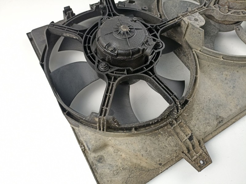 Recambio de electroventilador para opel frontera b 2.2 16v dti referencia OEM IAM 1341327  