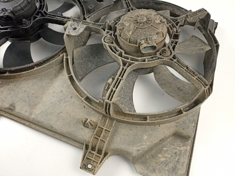 Recambio de electroventilador para opel frontera b 2.2 16v dti referencia OEM IAM 1341327  