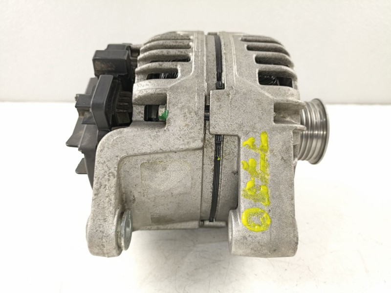 Recambio de alternador para opel frontera b 2.2 16v dti referencia OEM IAM 90561168 0124415005 