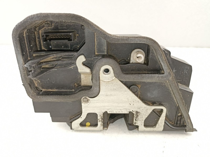 Recambio de cerradura puerta delantera derecha para bmw x3 3.0 td 211/218 cv referencia OEM IAM 7167072  51217167072