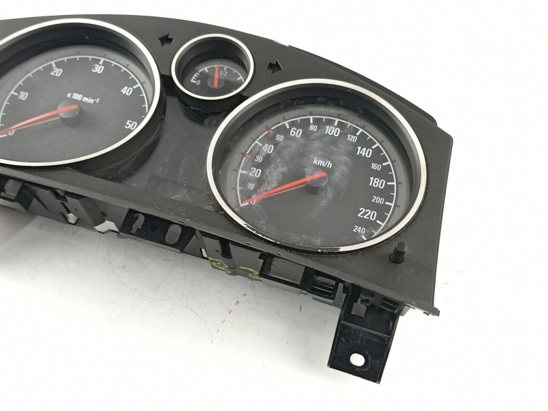 Recambio de cuadro instrumentos para opel astra h berlina cosmo referencia OEM IAM 6260549  13184319