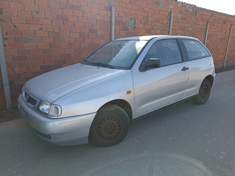 seat ibiza del año 1999