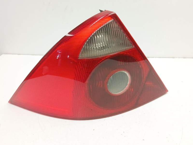 Recambio de piloto trasero izquierdo para ford mondeo iii sedán (b4y) 2.0 tdci referencia OEM IAM 3S7113405A  