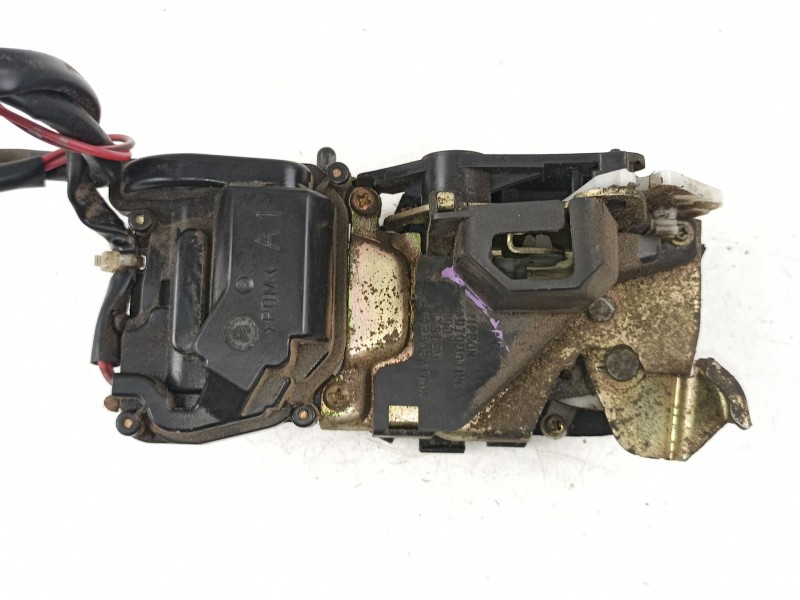 Recambio de cerradura puerta trasera izquierda para mazda premacy (cp) 2.0 turbodiesel cat referencia OEM IAM CB0773310D  