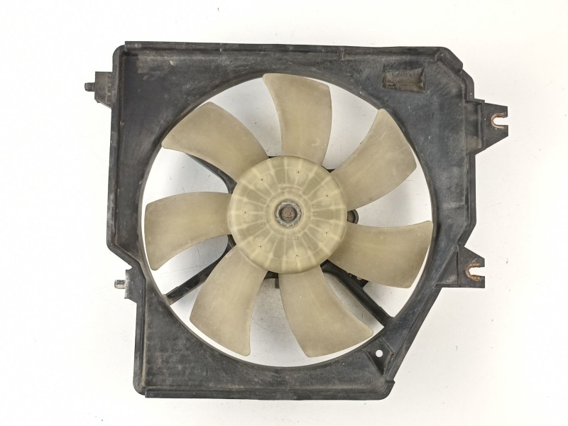 Recambio de electroventilador para mazda premacy (cp) 2.0 turbodiesel cat referencia OEM IAM RF4P15025 1680004050 1227506661