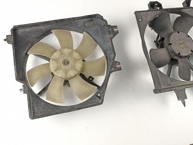 Recambio de electroventilador para mazda premacy (cp) 2.0 turbodiesel cat referencia OEM IAM RF4P15025 1680004050 1227506661