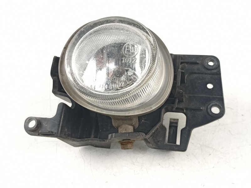 Recambio de antiniebla izquierdo para mazda premacy (cp) 2.0 turbodiesel cat referencia OEM IAM CC2251690  CC2251694