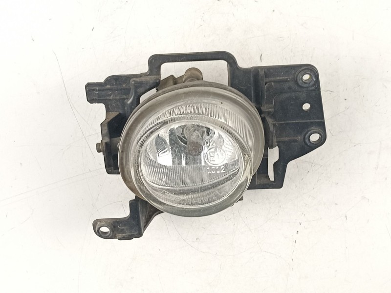 Recambio de antiniebla izquierdo para mazda premacy (cp) 2.0 turbodiesel cat referencia OEM IAM CC2251690  CC2251694