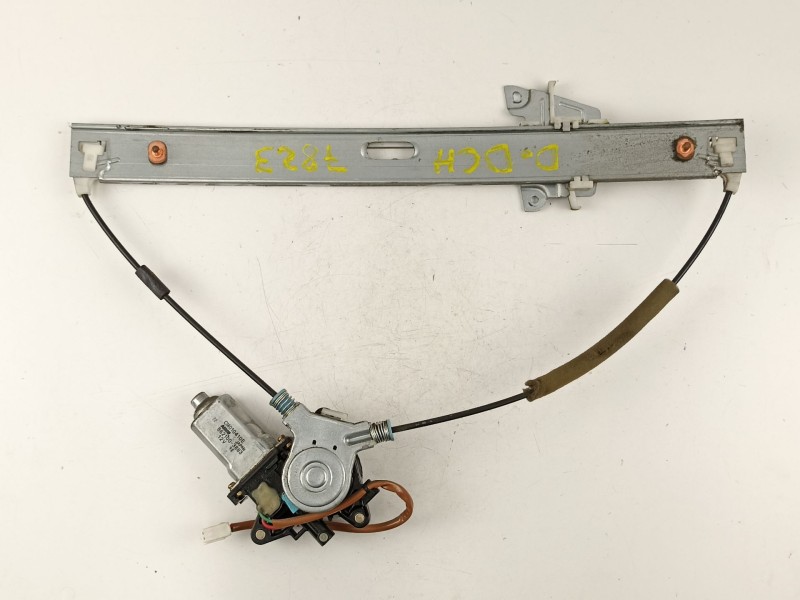 Recambio de elevalunas delantero derecho para mazda premacy (cp) 2.0 turbodiesel cat referencia OEM IAM C10058590F 8621003883 CM