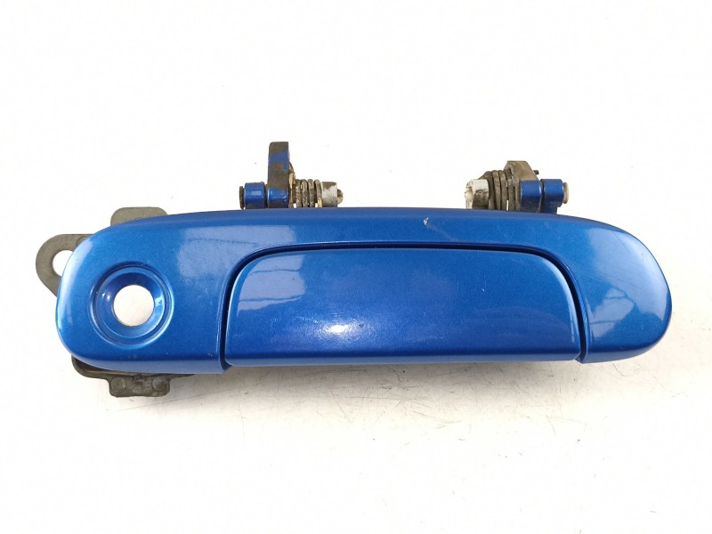 Recambio de manilla delantera derecha para mazda premacy (cp) 2.0 turbodiesel cat referencia OEM IAM CB0458410B52  