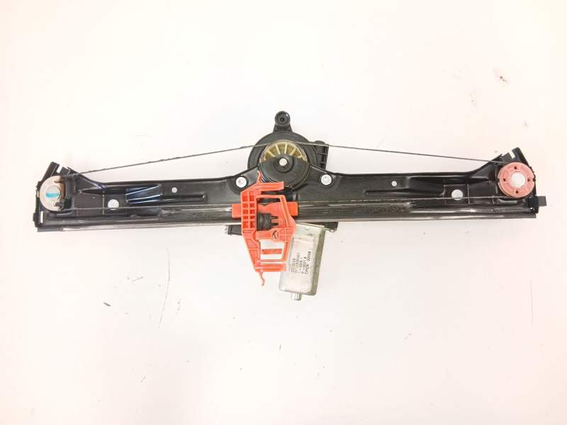 Recambio de puerta trasera izquierda para renault kadjar 1.5 dci referencia OEM IAM 821013004R  