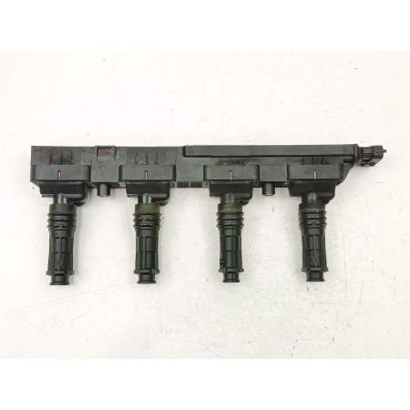 Recambio de puerta trasera izquierda para renault kadjar 1.5 dci referencia OEM IAM 821013004R  