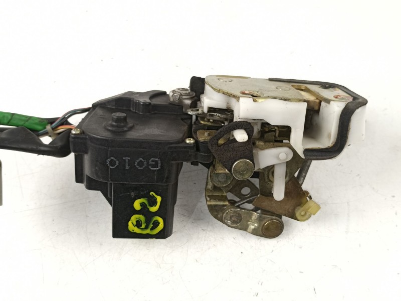 Recambio de cerradura puerta trasera izquierda para rover 620 2.0 g referencia OEM IAM FQM100410 72651SN7 FUB102211