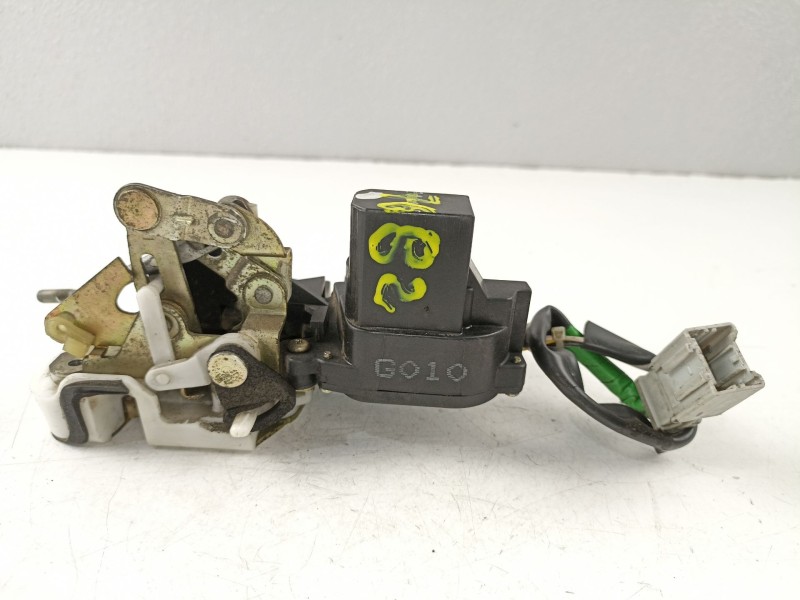 Recambio de cerradura puerta trasera izquierda para rover 620 2.0 g referencia OEM IAM FQM100410 72651SN7 FUB102211