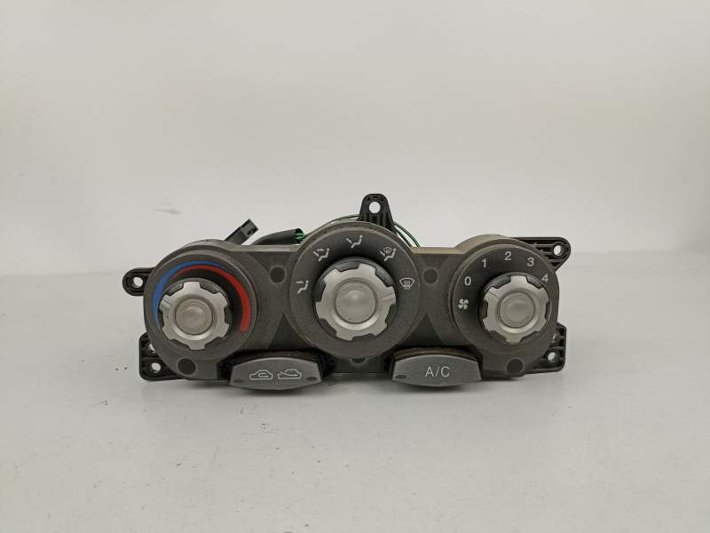 Recambio de mandos calefaccion aire para hyundai coupe 1.6 g -4gr referencia OEM IAM 9725027005  