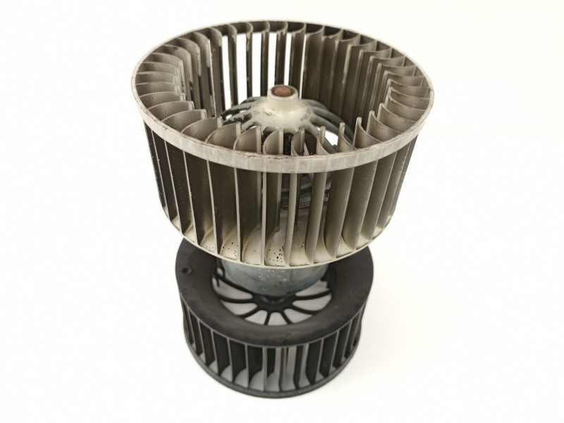 Recambio de motor calefaccion para bmw 318 1.8 g referencia OEM IAM 9204154 0130101103 8372797