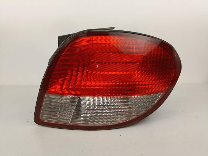 Recambio de piloto trasero derecho para hyundai coupe 1.6 g -4gr referencia OEM IAM 8210427510  