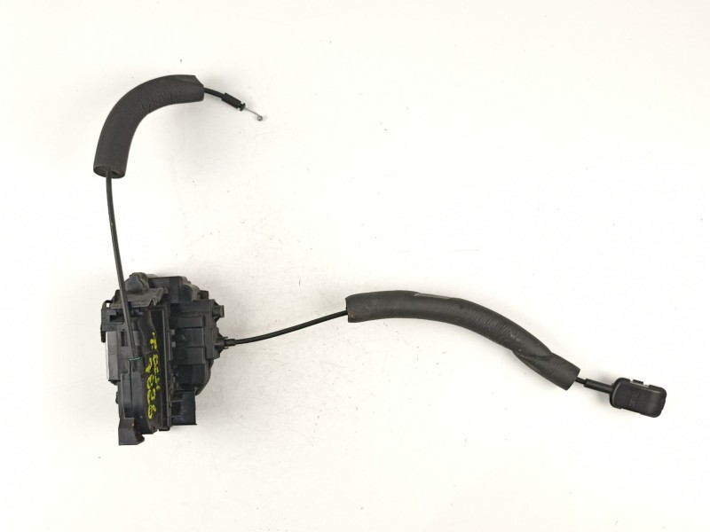 Recambio de cerradura puerta trasera derecha para renault laguna grandtour iii dynamique referencia OEM IAM 825000003R  