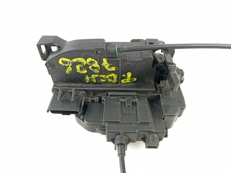 Recambio de cerradura puerta trasera derecha para renault laguna grandtour iii dynamique referencia OEM IAM 825000003R  