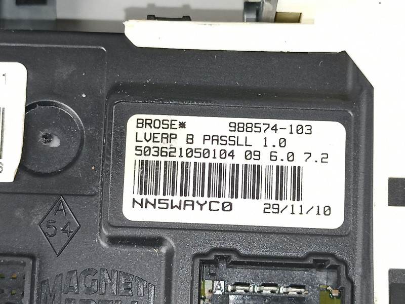Recambio de elevalunas delantero derecho para renault laguna grandtour iii dynamique referencia OEM IAM 807000002R 978408100 807