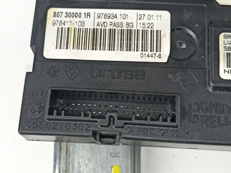Recambio de elevalunas delantero derecho para renault laguna grandtour iii dynamique referencia OEM IAM 807000002R 978408100 807