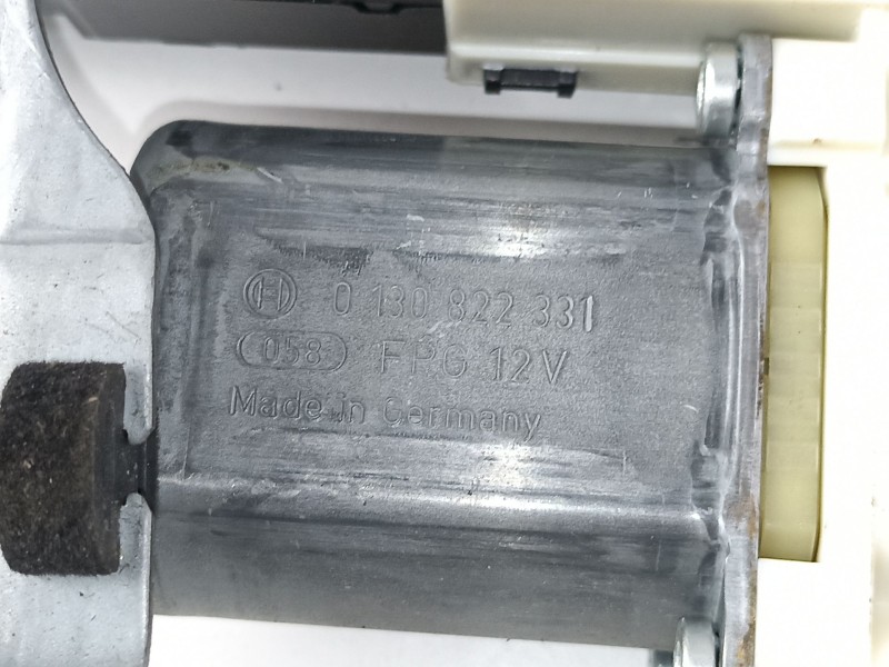 Recambio de elevalunas delantero derecho para renault laguna grandtour iii dynamique referencia OEM IAM 807000002R 978408100 807