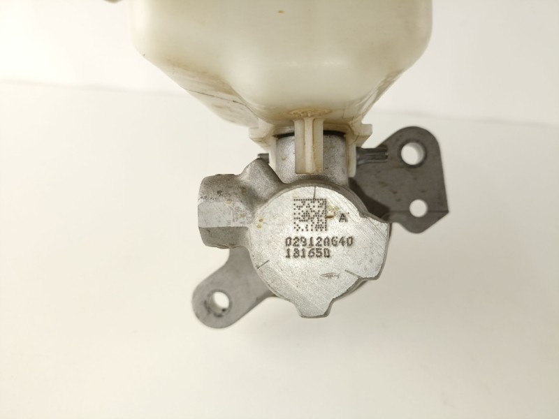 Recambio de bomba de freno para renault laguna grandtour iii dynamique referencia OEM IAM 460110001R  