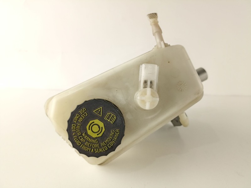 Recambio de bomba de freno para renault laguna grandtour iii dynamique referencia OEM IAM 460110001R  