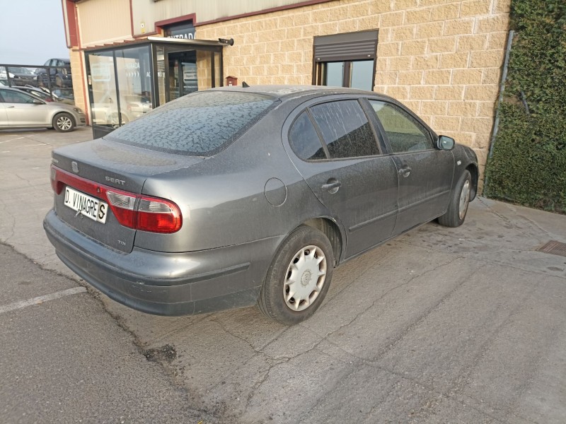 seat toledo (1m2) del año 2002