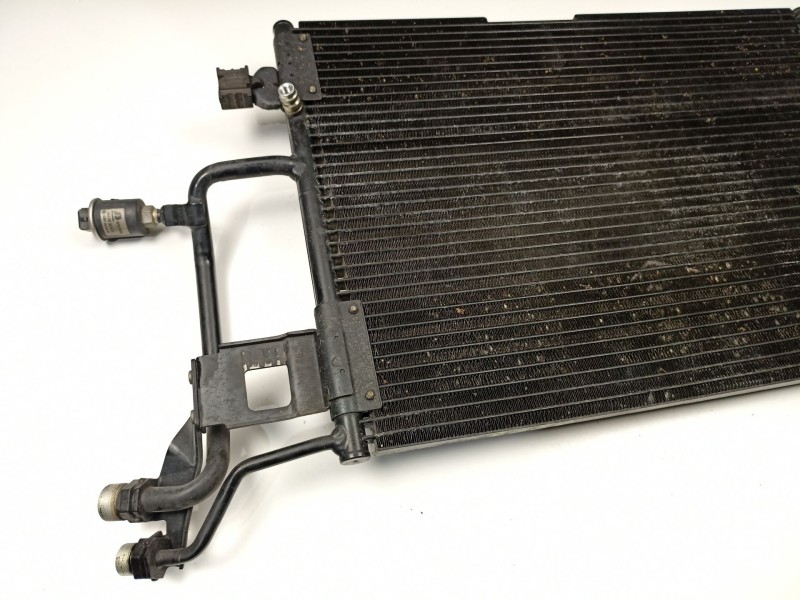 Recambio de radiador aire acondicionado para audi a4 avant (b5) 1.9 tdi referencia OEM IAM 8D0260401A 4945635 4825941