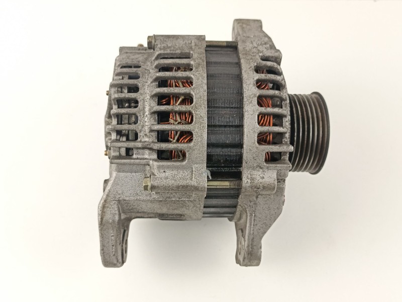 Recambio de alternador para nissan primera 1.6 g referencia OEM IAM 23100BU010 LR180762 