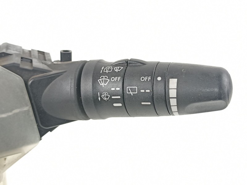 Recambio de mando luces y limpias para nissan primera 1.6 g referencia OEM IAM 25560AV620 25260AV610 25540AV620