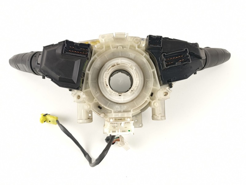 Recambio de mando luces y limpias para nissan primera 1.6 g referencia OEM IAM 25560AV620 25260AV610 25540AV620
