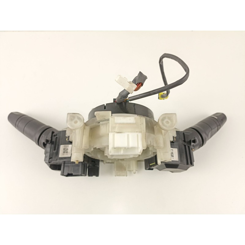 Recambio de mando luces y limpias para nissan primera 1.6 g referencia OEM IAM 25560AV620 25260AV610 25540AV620