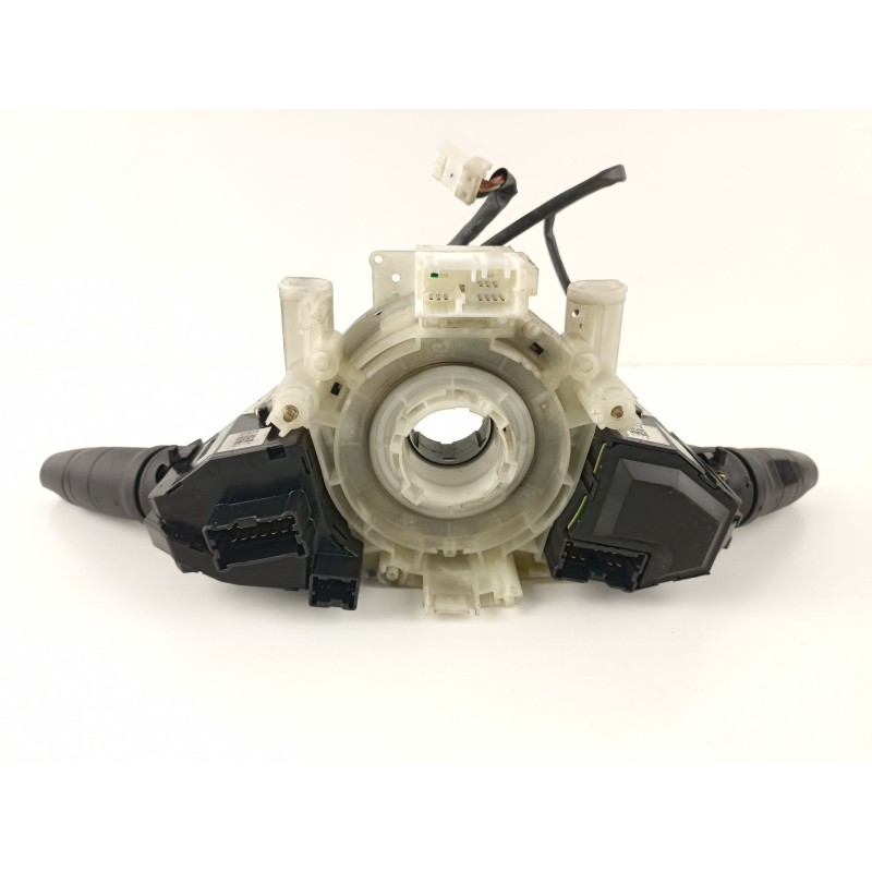 Recambio de mando luces y limpias para nissan primera 1.6 g referencia OEM IAM 25560AV620 25260AV610 25540AV620