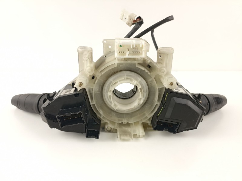 Recambio de mando luces y limpias para nissan primera 1.6 g referencia OEM IAM 25560AV620 25260AV610 25540AV620