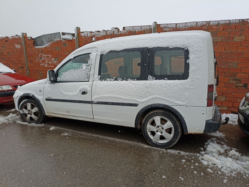 opel combo del año 2004
