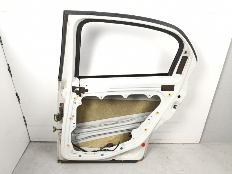 Recambio de puerta trasera derecha para alfa romeo 159 2.4 tdi /939a9000 4p referencia OEM IAM 50513856  