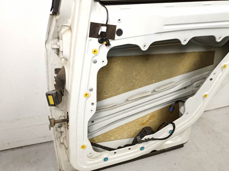 Recambio de puerta trasera derecha para alfa romeo 159 2.4 tdi /939a9000 4p referencia OEM IAM 50513856  