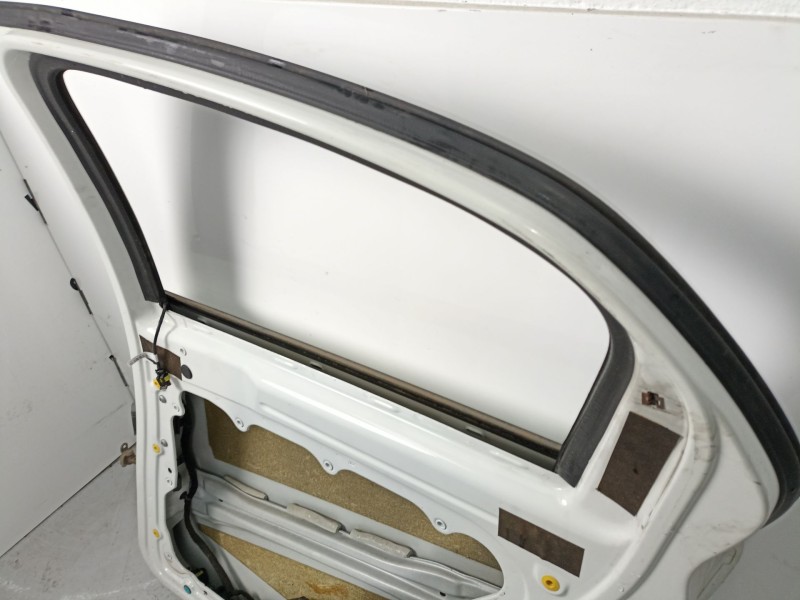 Recambio de puerta trasera derecha para alfa romeo 159 2.4 tdi /939a9000 4p referencia OEM IAM 50513856  