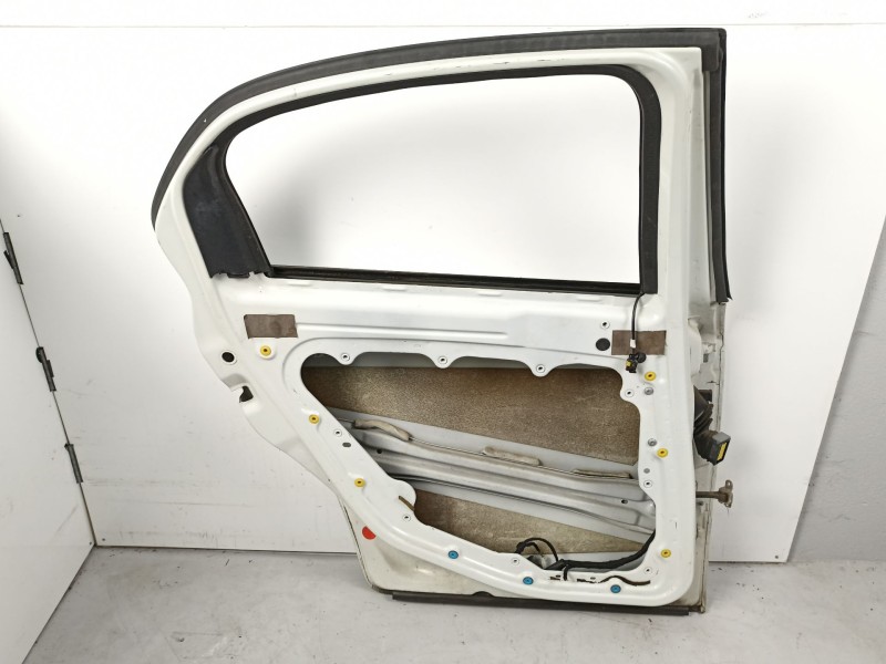 Recambio de puerta trasera izquierda para alfa romeo 159 2.4 tdi /939a9000 4p referencia OEM IAM 50513857  