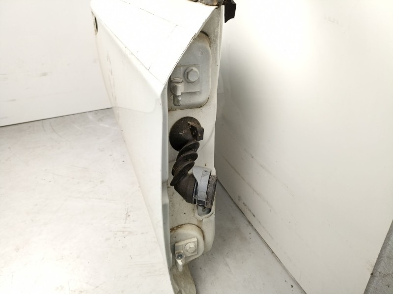 Recambio de puerta delantera derecha para alfa romeo 159 2.4 tdi /939a9000 4p referencia OEM IAM 50513846  