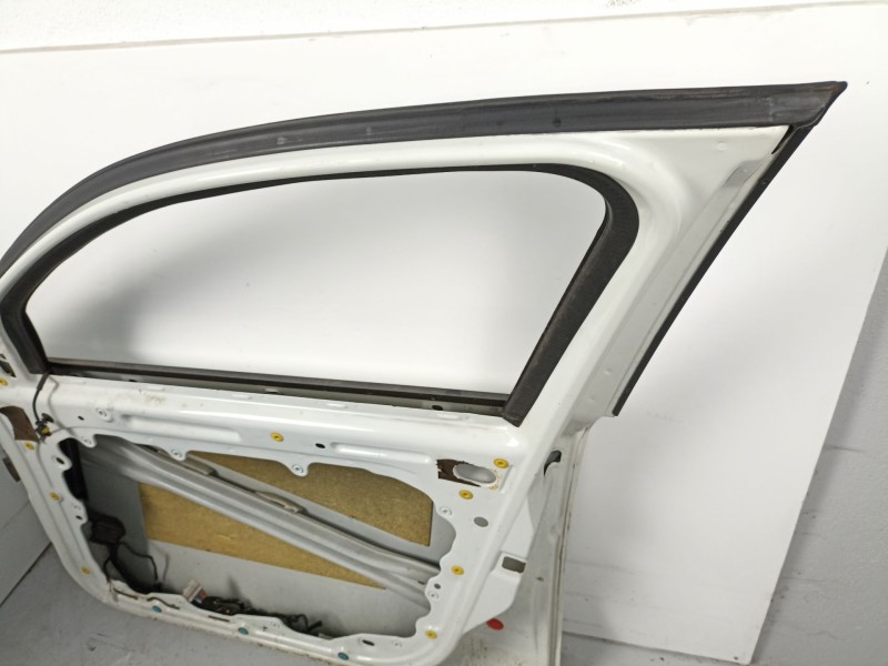 Recambio de puerta delantera derecha para alfa romeo 159 2.4 tdi /939a9000 4p referencia OEM IAM 50513846  