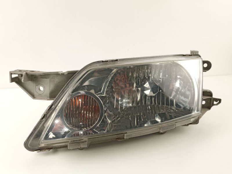 Recambio de faro izquierdo para mazda premacy (cp) 2.0 turbodiesel cat referencia OEM IAM CB81510L0A P1990L 