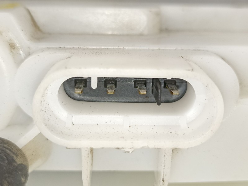 Recambio de cerradura puerta delantera derecha para renault scenic ii 1.5 dci diesel referencia OEM IAM 8200119121  