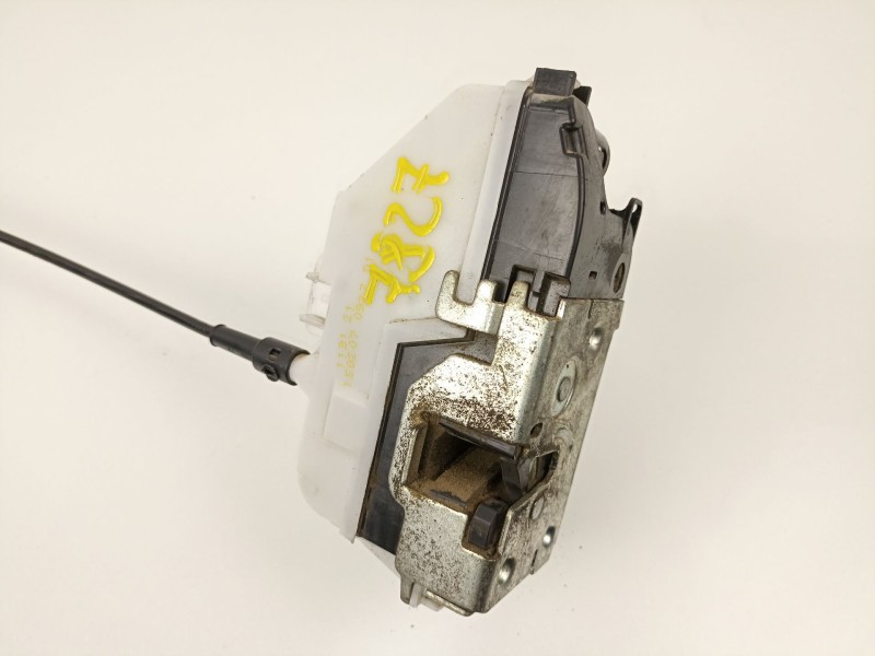 Recambio de cerradura puerta delantera derecha para renault scenic ii 1.5 dci diesel referencia OEM IAM 8200119121  