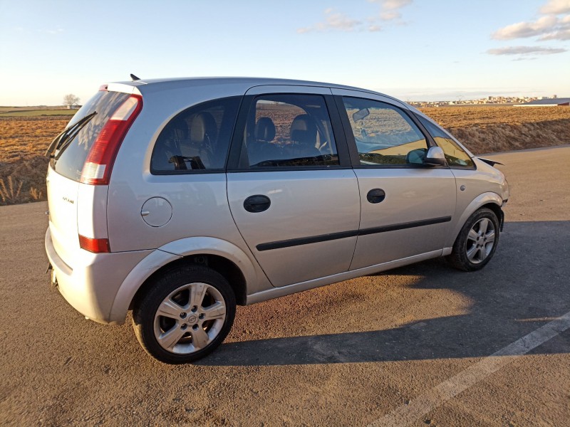opel meriva del año 2003