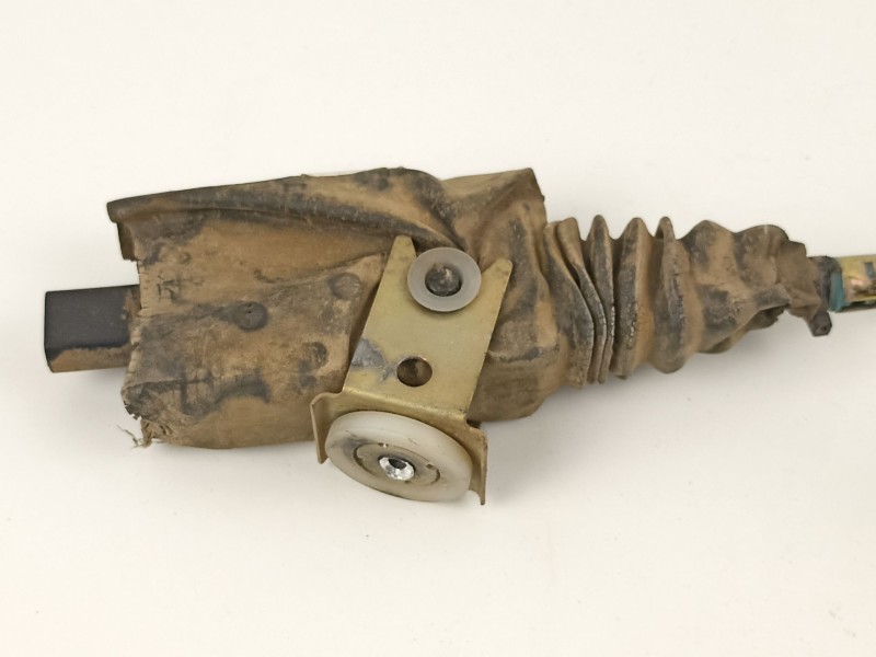 Recambio de cerradura puerta delantera derecha para ford explorer 4.0 g referencia OEM IAM F1DB54218A42AA  